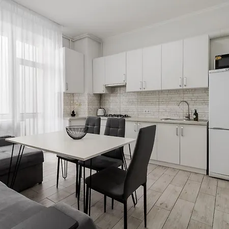 Inshiapartments On Bohdan Khmelnytsky Str * Lviv